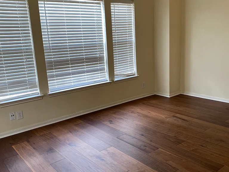 8906 Beawood Dr — Photo 10