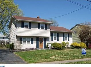 107 Cardinal Rd, Edgewater Park, NJ 08010