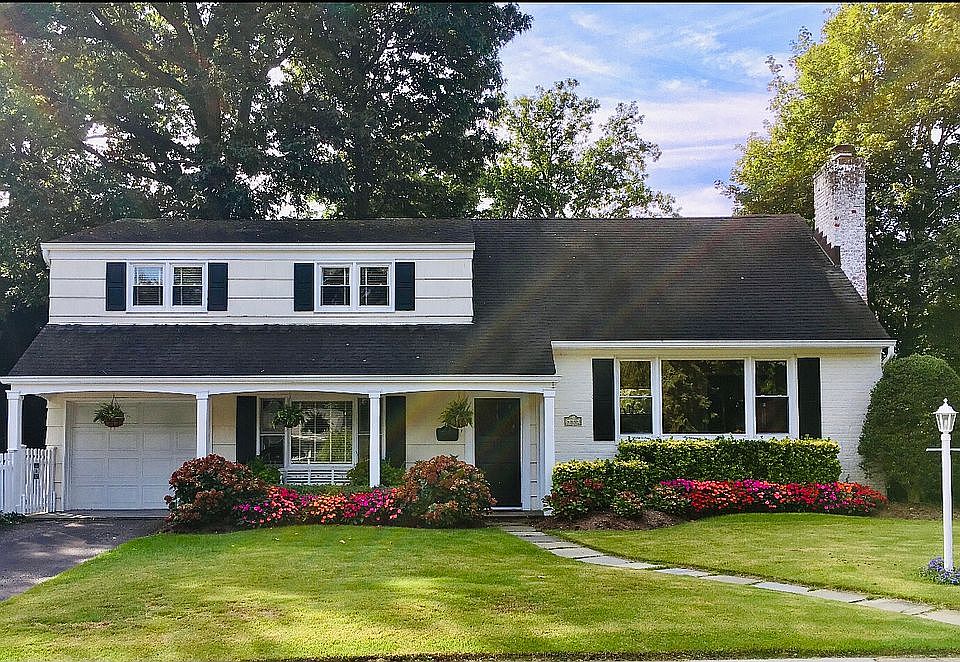 1st image of 44 Harwood Ave