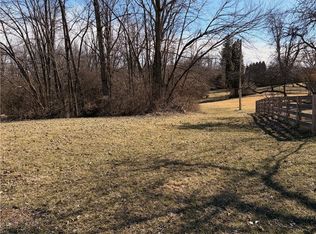 1315 Greystone Dr, Springfield, OH 45503