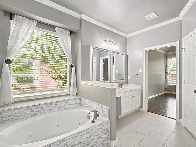 362 Spring Meadow Dr — Photo 20