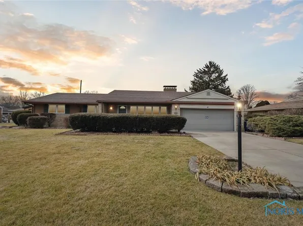 3703 Barcelona Dr, Toledo, OH 43615