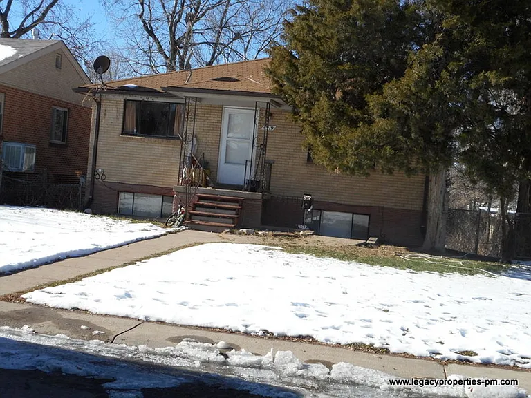 4217 S Acoma St — Photo 8