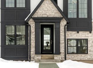 5317 Rolling Hills Pkwy, Chaska, MN 55386