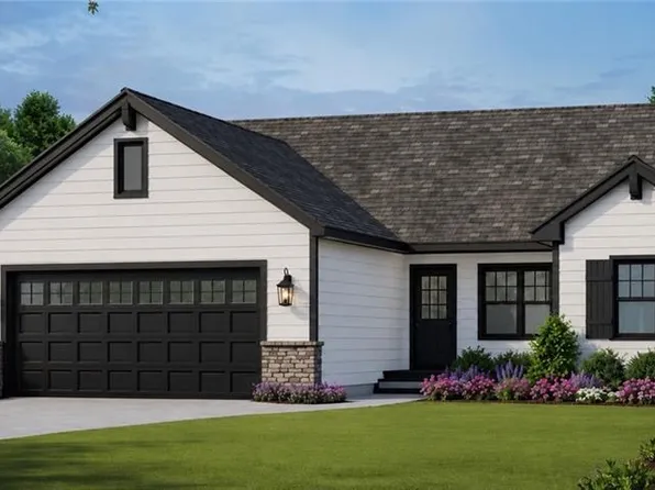 1309 NE White Oaks Ln, Oak Grove, MO 64075