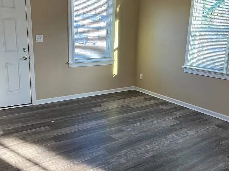 1183 Penniman Rd — Photo 3