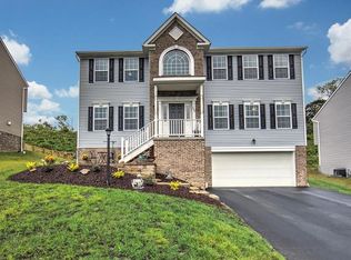 160 Centennial Dr, Carnegie, PA