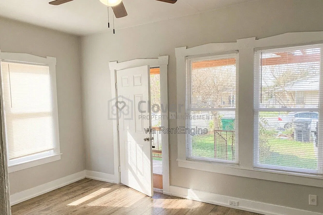2 bed, 1.0 bath, 750 sqft, $997 — Photo 3