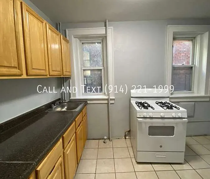 107 Elm St #2 — Photo 2