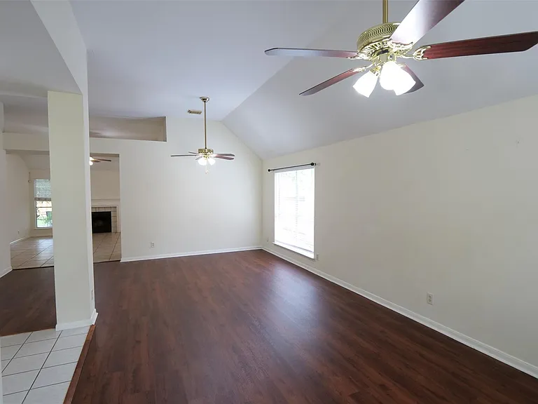 1314 Hollow Ash Ln — Photo 4