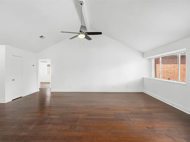 22514 Round Valley Dr — Photo 12