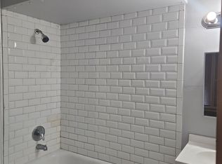 207 N 8th St APT 1, Allentown, PA 18102