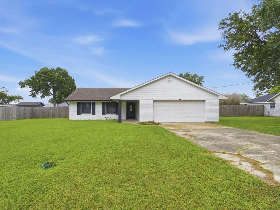1st image of 6519 Meadow Ridge Ln