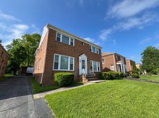 14294 Cedar Rd #1, Cleveland, OH 44118