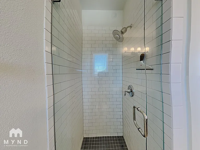 3007 E 12th St #61 — Photo 9