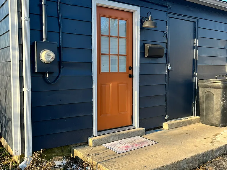 E Circle Dr — Photo 13