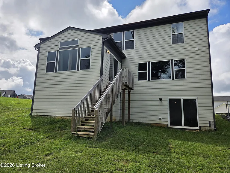 108 Strawberry Field Dr — Photo 39
