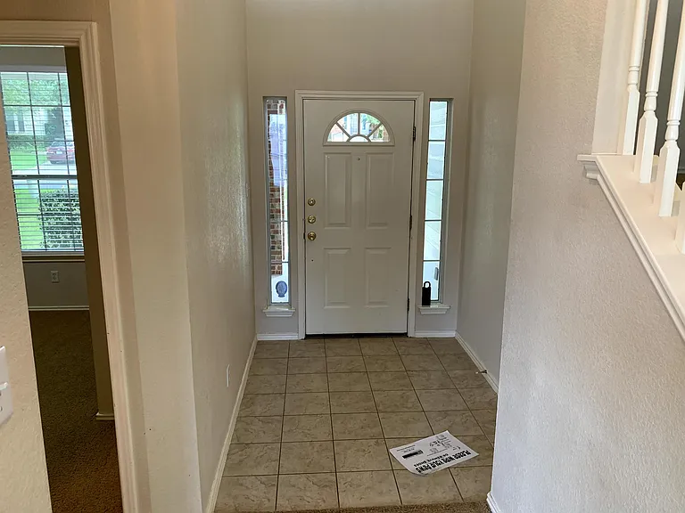 10705 Beard Ave — Photo 4