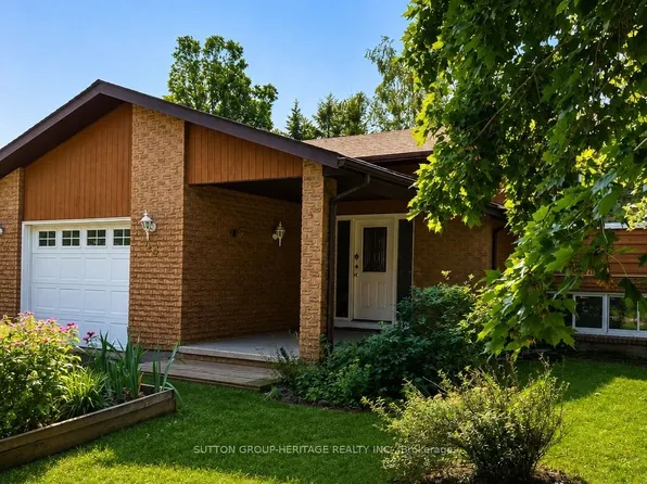48 Cedartree Ln, Kawartha Lakes, ON K0M 1A0