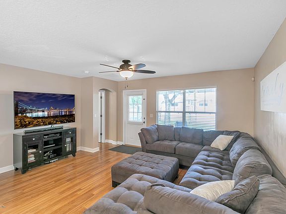 4th image of 4102 Pebble Brooke Cir
