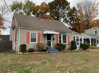 154 Mayflower Rd, Springfield, MA 01118