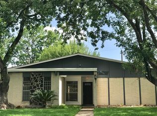 9275 McDade St, Houston, TX 77080