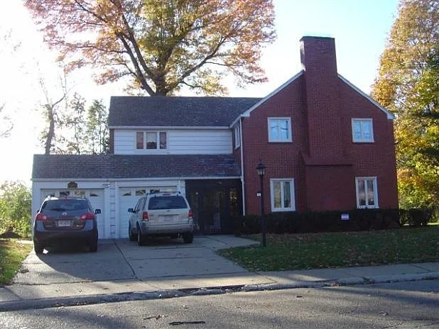 1186 Windermere Dr photo 1