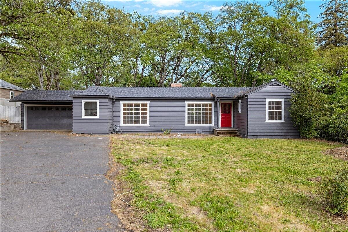 71 Black Oak Dr
