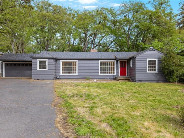 71 Black Oak Dr, Medford, OR 97504