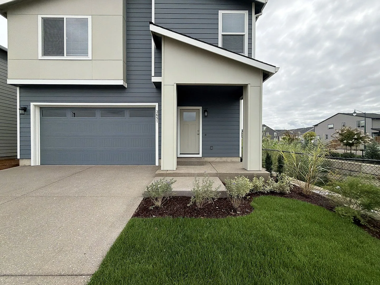 Brand-New Forest Grove 5 Bedroom Home with Main-Level Bedroom, Loft, Modern Kitchen & Spacious Li... — Photo 2
