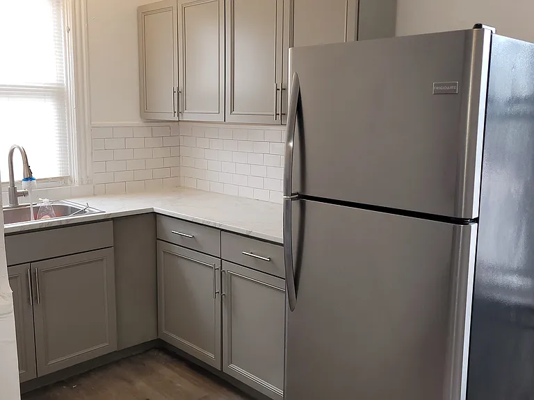 26 Chestnut Ave #2 — Photo 2