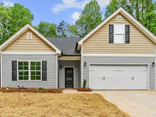 1034 Pine Lake Dr, Winston Salem, NC 27105