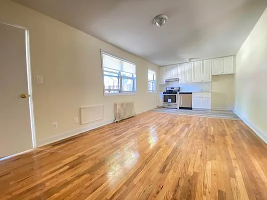 Rented by Queens Apartments Realty LLC | media 3