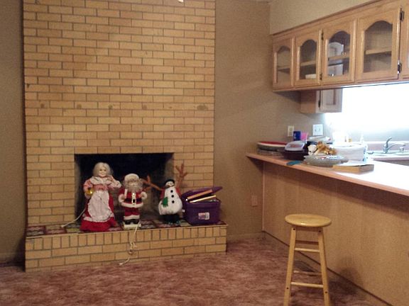 3rd image of 709 N 5th St