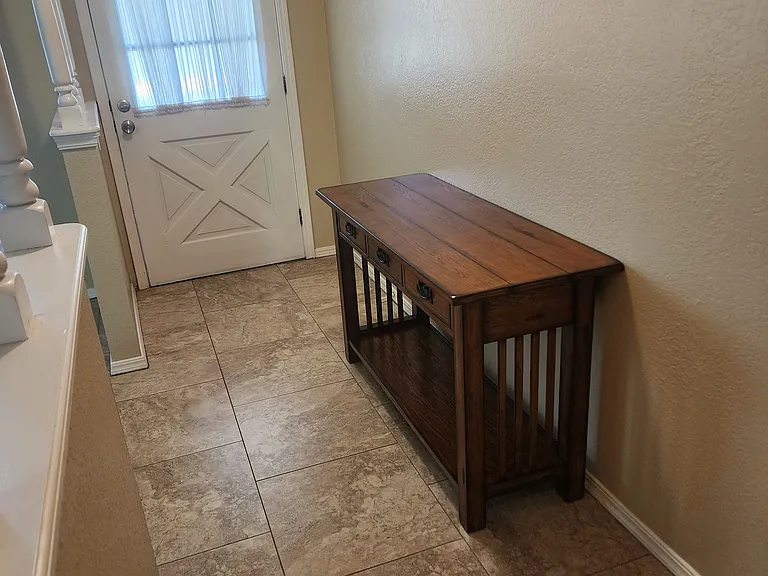1101 Pin Oak Dr — Photo 2