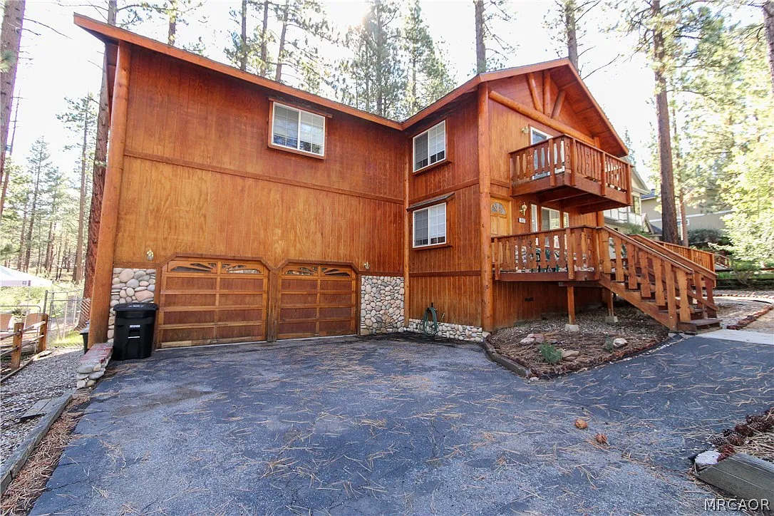 3 bed, 2.5 bath, 1786 sqft, $2,550 — Photo 1