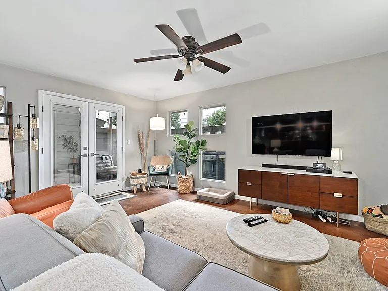 41 Waller St — Photo 1