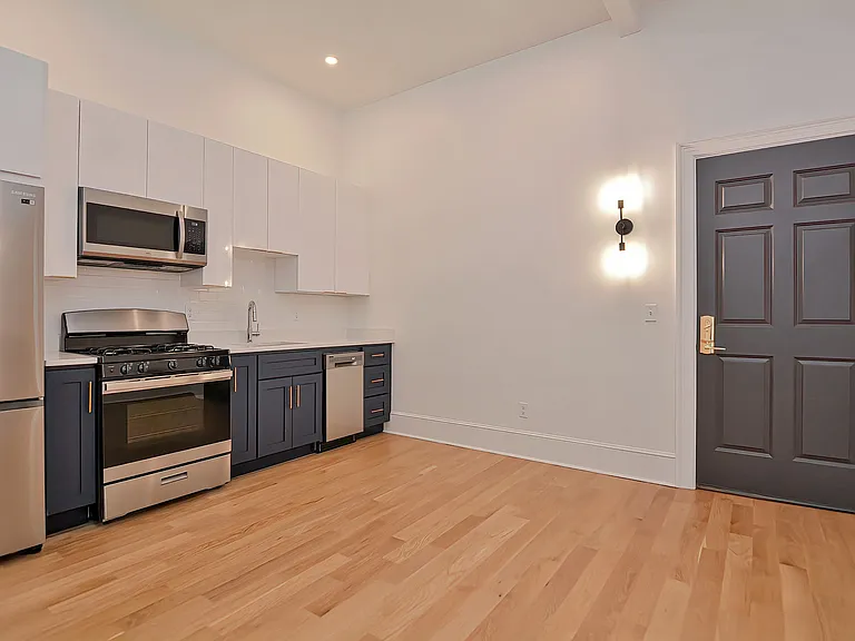244 Weybosset St — Photo 10