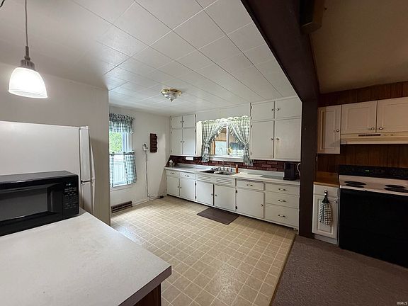 4th image of 1326 Leopold St