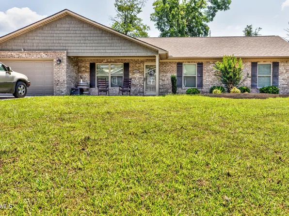 157 Zoe Cir, Jacksboro, TN 37757