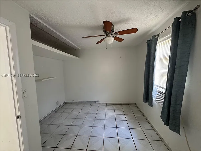 215 Columbus Pkwy — Photo 6