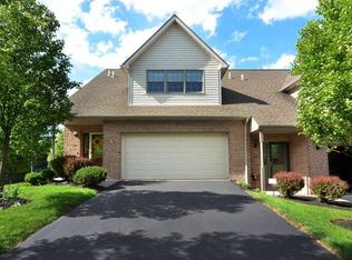 201 Woodcrest Dr, Coraopolis, PA