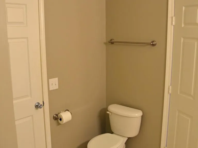 Spacious Bathroom
