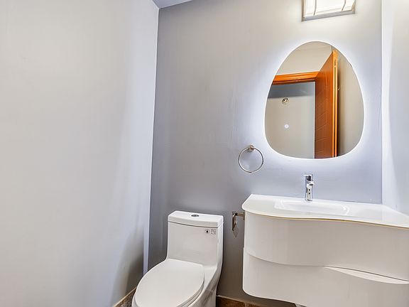 2nd image of 1805 N 51st St #307
