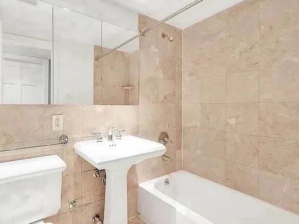 221 Mott Street image 3 of 3