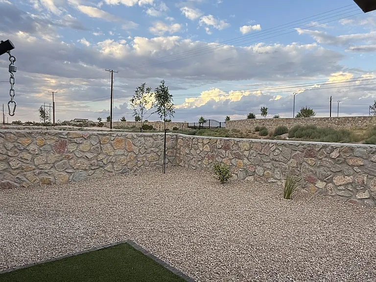 5104 Venado St — Photo 16
