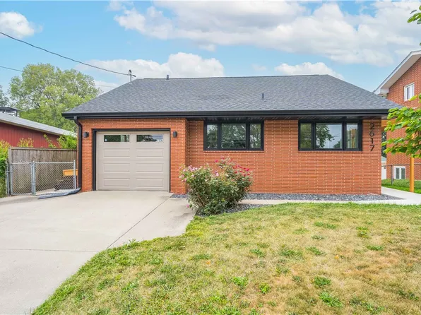 2617 Hull Ave, Des Moines, IA 50317