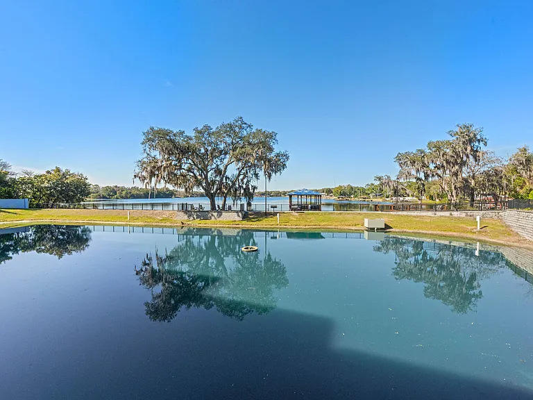 WaterVue at Longwood — Photo 15