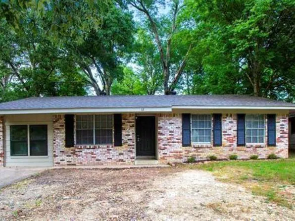 12 Glendale Dr, Little Rock, AR 72209