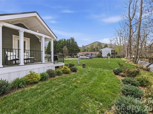 91 Getaway Ln #12, Maggie Valley, NC 28751